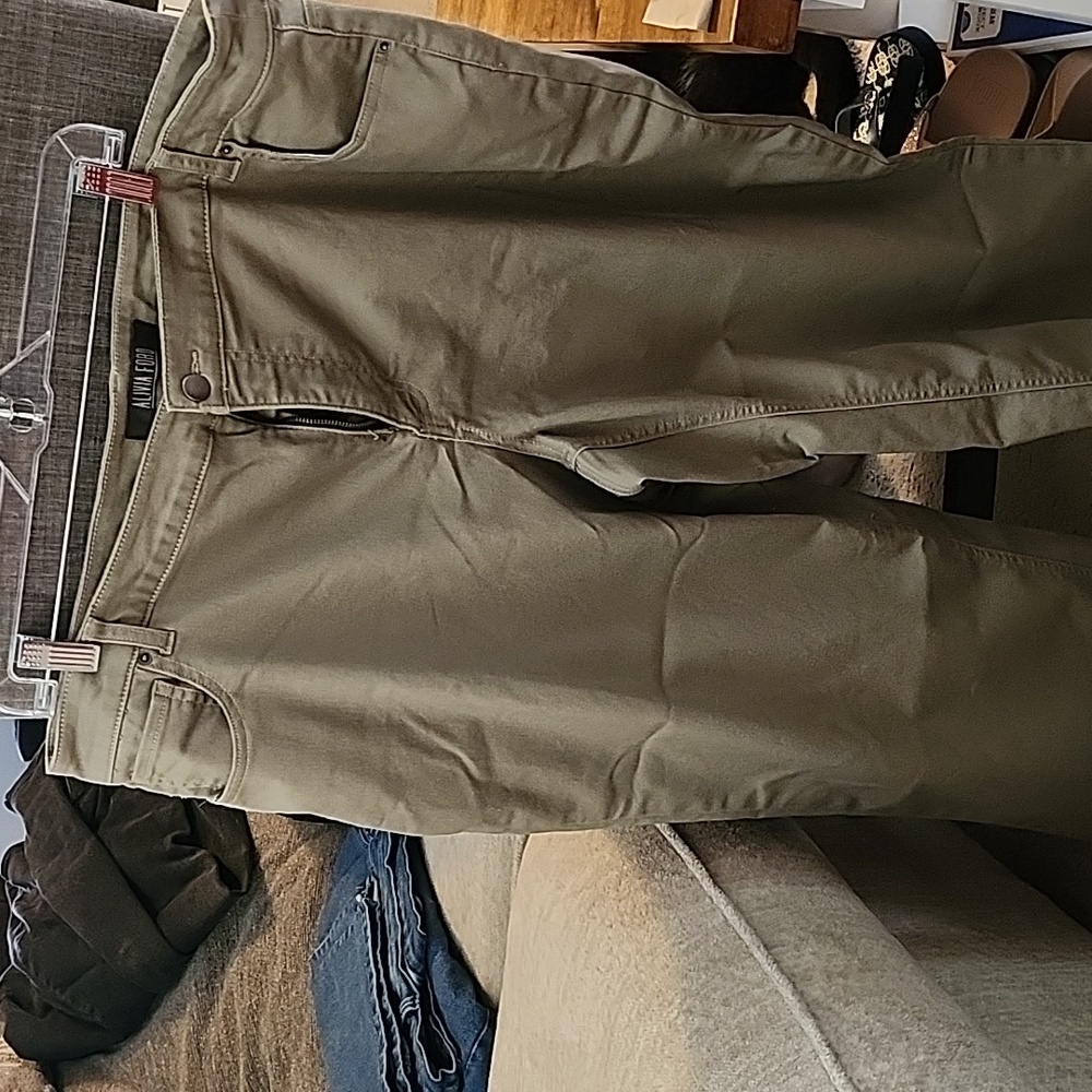 Capris pants